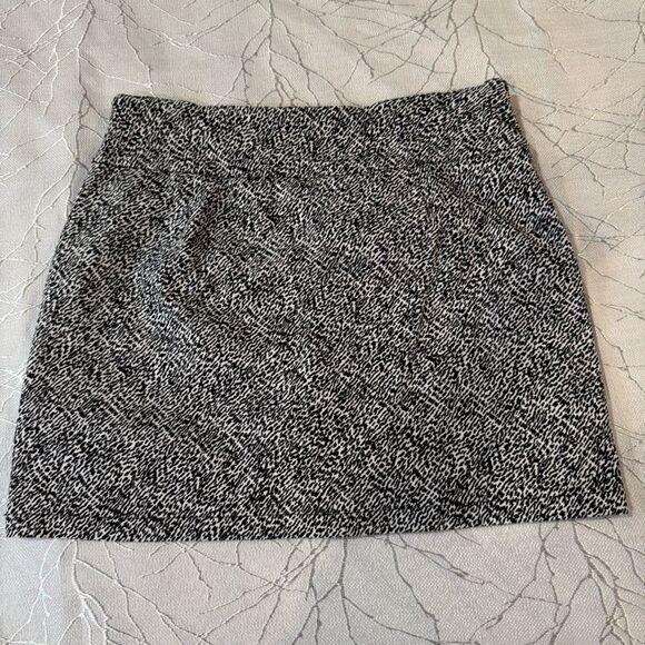 Attyre Black White Abstract Animal Print Pattern Pockets Tennis Golf SZ 6 - Picture 2 of 6